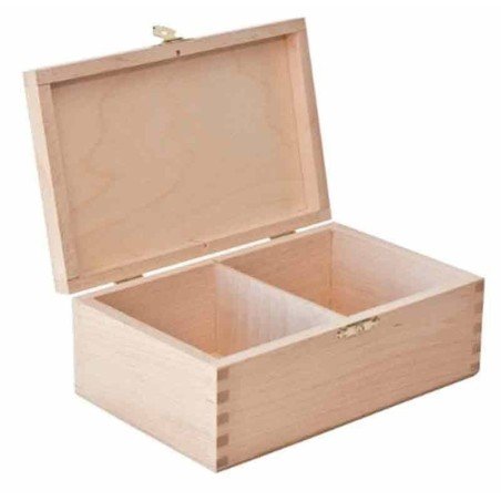 Caja grande de madera color claro para guardar piezas ajedrez