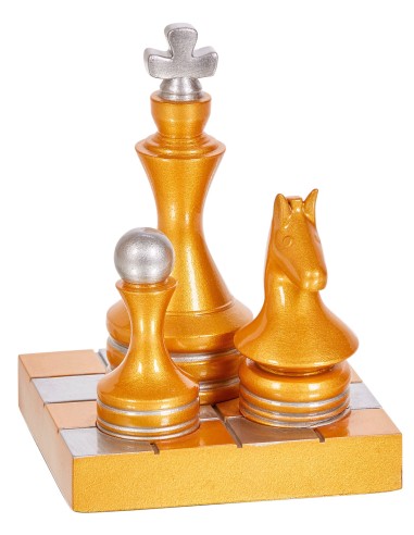 Trofeo de ajedrez 81580 con piezas doradas y plateadas