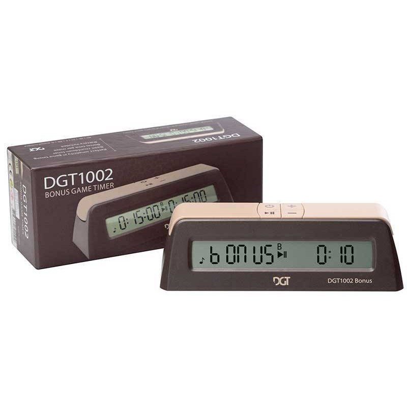 5 relojes digitales de ajedrez DGT 1002 incluidos en el pack escolar