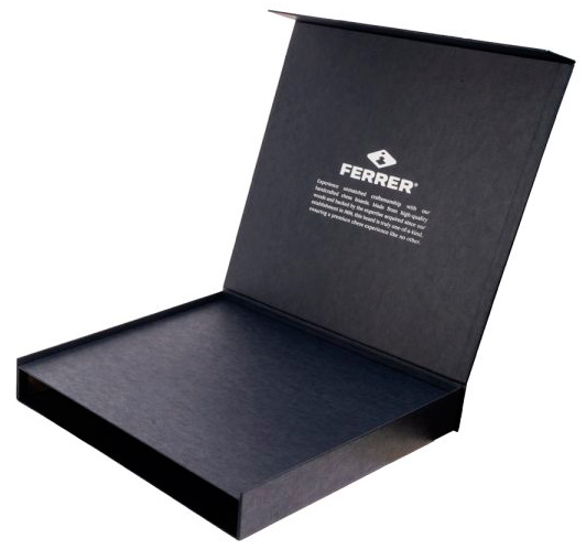 Estuche Set Oficial Gambito de Dama Deluxe abierto